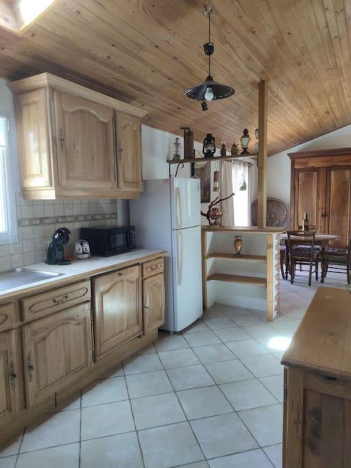 Sous Le Chateau Montaut  Екстериор снимка