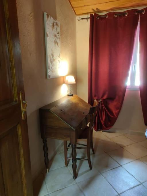 Sous Le Chateau Montaut  Екстериор снимка